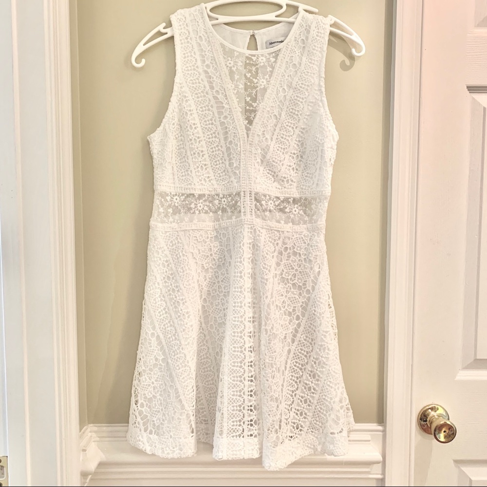 Abercrombie & Fitch White Lacey Dress